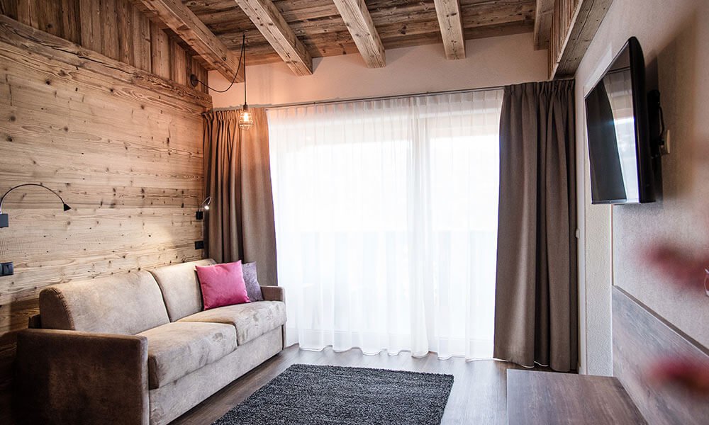 Chalet Schmied: your holiday apartment or the right room in Terenten